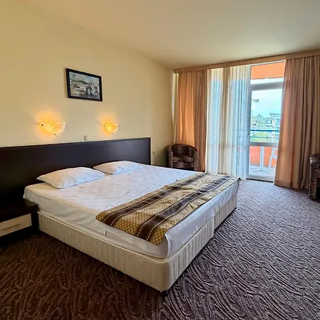 Amaria Hotel 3*