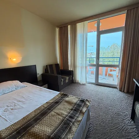Hotel Amaris 3*